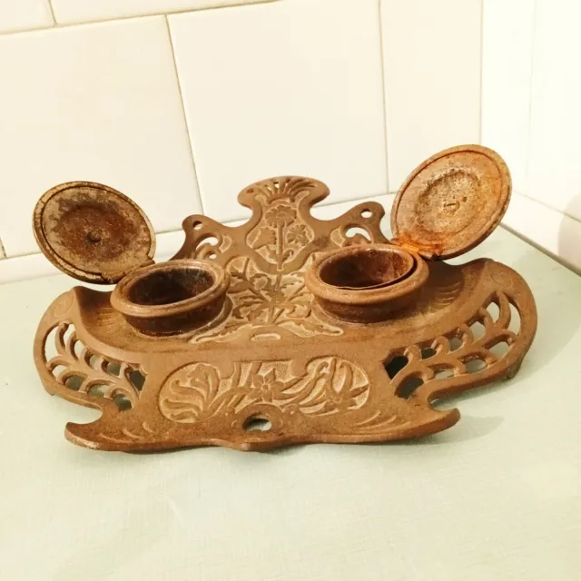 Tintero antiguo fundición siglo XIX