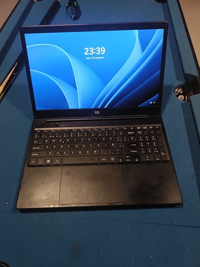 Portátil TTL i7-11ª Gen Nero