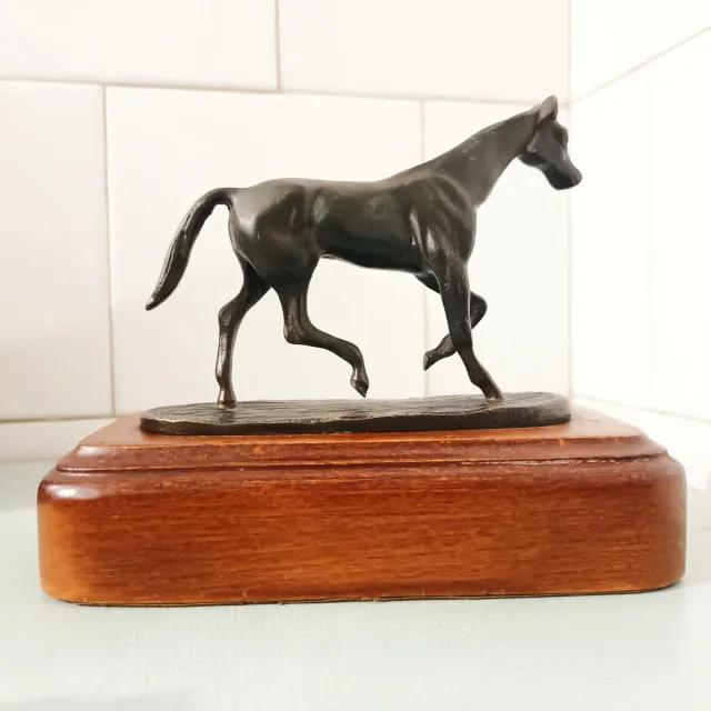 Caballo Bronce Firmado Base Madera
