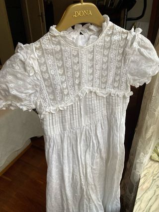 Vestido de comunión  blanco. Hecho a mano