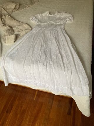 Vestido de comunión  blanco. Hecho a mano