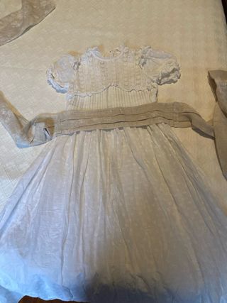 Vestido de comunión  blanco. Hecho a mano