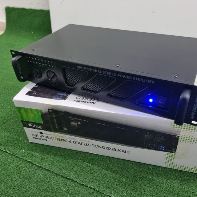 Amplificador Ibiza Profesional Negro