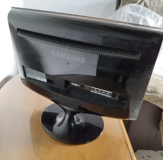 Monitor TV Samsung SyncMaster T200HD