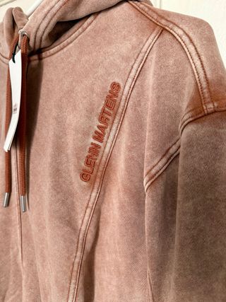 Sudadera H&M Glenn Martens Talla M