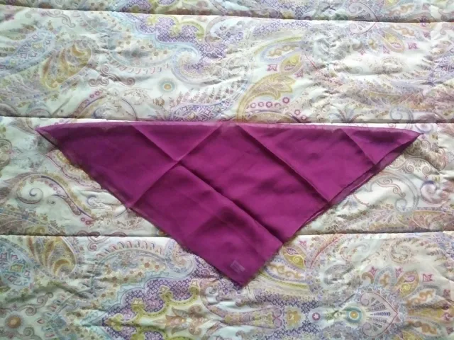 Pañuelo pequeño color morado