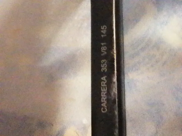 Monturas de óculos Carrera 353