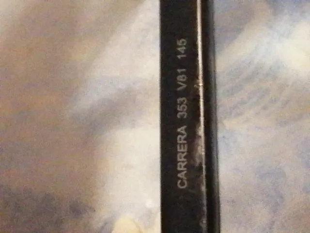 Monturas de óculos Carrera 353