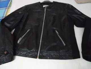 Chaqueta polipiel MNG Talla L .42