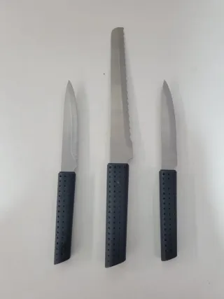 Set di coltelli e affilatore