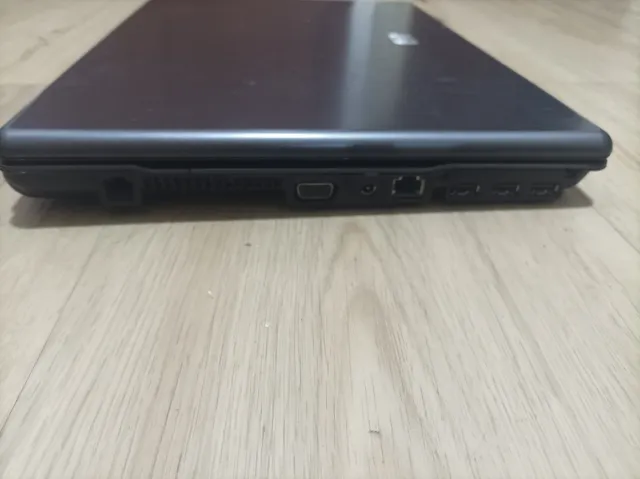 Portatile HP Grigio con Caricabatterie