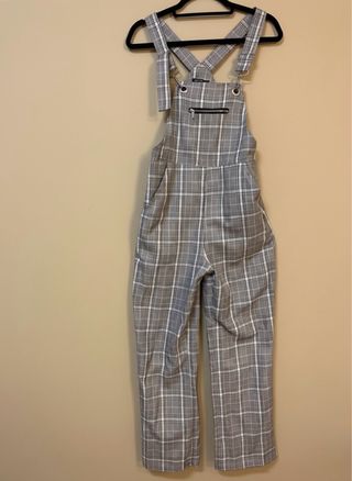 Peto de cuadros gris y blanco