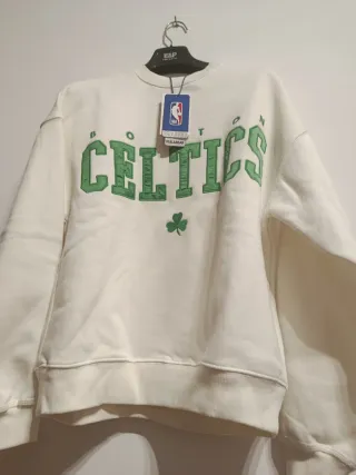 Sudadera Boston Celtics NBA Pull&Bear oversize