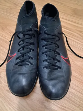 Zapatos de fútbol Nike Mercurial Negro/Rojo