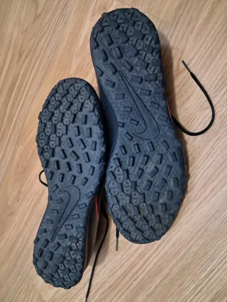 Zapatos de fútbol Nike Mercurial Negro/Rojo