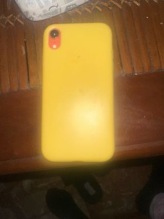iPhone XR 128GB coral