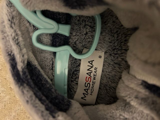 Bata marca MASSANA nueva 8 años