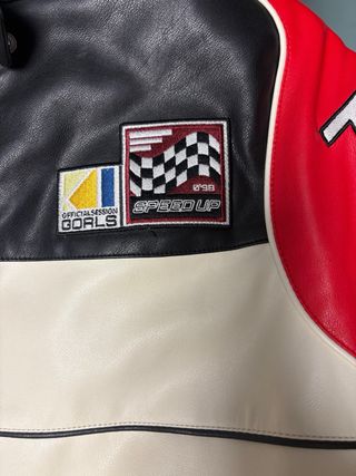 Giacca ecopelle Bershka modello bomber