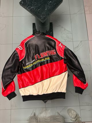 Giacca ecopelle Bershka modello bomber