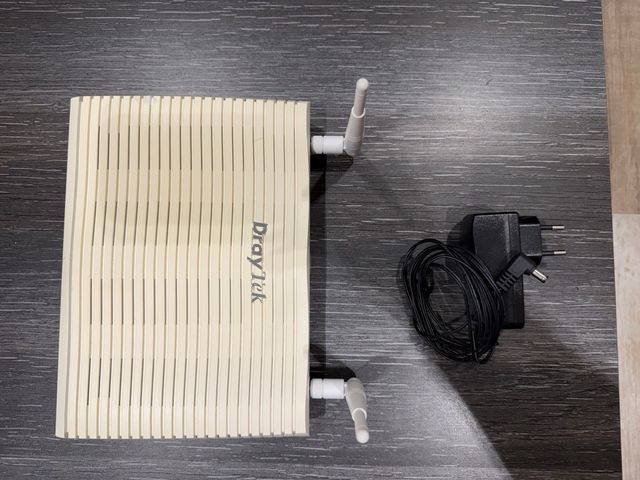 Draytek Vigor 2860n Router WiFi Beige