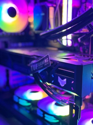 PC Gaming Ryzen 9900X 64GB RTX 5070 T