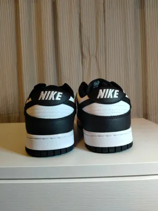 Zapatillas Nike Dunk Low Blancas y Negras