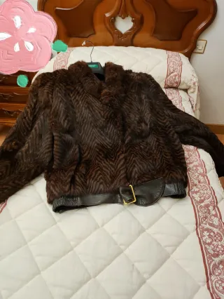 Chaqueta de piel para señora