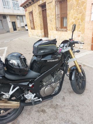 Moto Hyosung GT250i Comet
