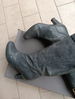 Stivali pelle tacco 8 cm grigio