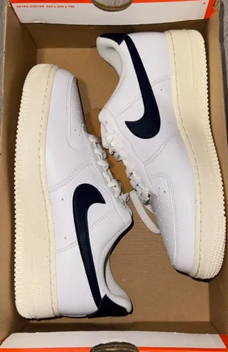 Nike Air Force 1 Beige y Blanco