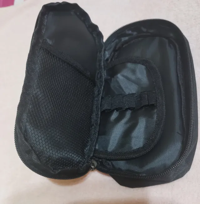 Estuche escolar Pikachu graffiti