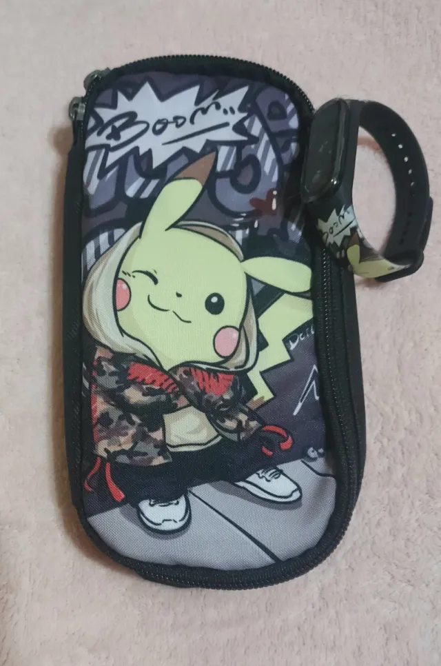 Estuche escolar Pikachu graffiti