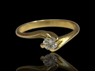 anillo oro 18k