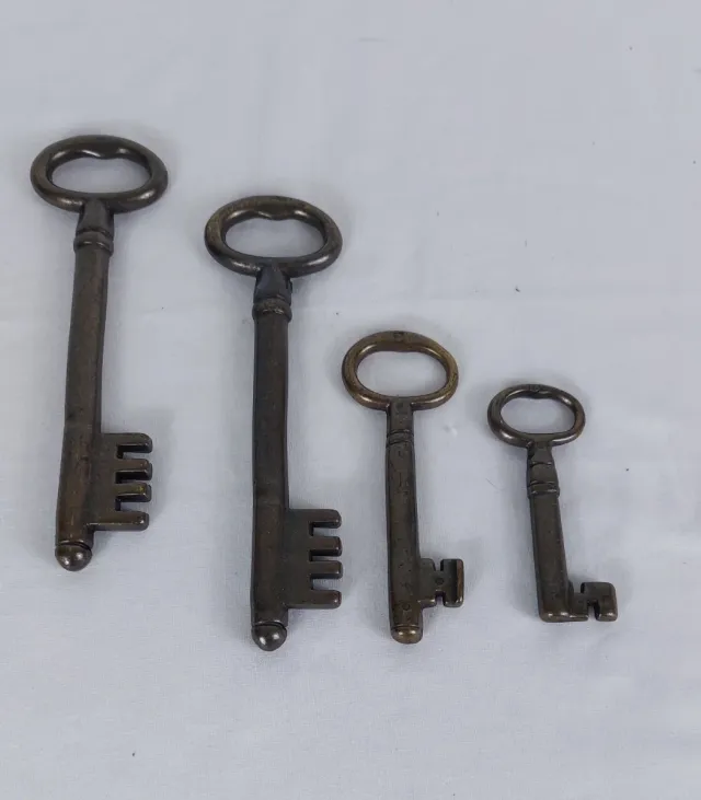 llaves antiguas bronce
