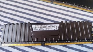 Corsair Vengeance LPX 32GB DDR4 2400MHz (2x16GB)