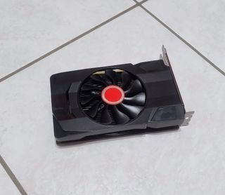 AMD RADEON™ RX 550 da 4GB - HDMI, DVI - DX® 12