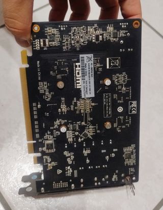AMD RADEON™ RX 550 da 4GB - HDMI, DVI - DX® 12