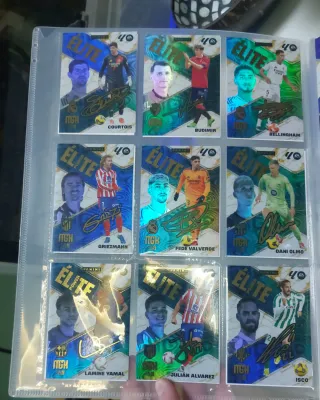 Álbum cromos fútbol Panini MGK 2025