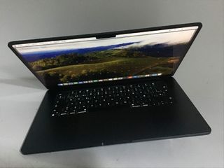 portatil apple apple macbook air m3 8-core 4.0 15 (10gpu) (2024) (a3114)