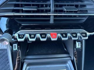 Peugeot 2008 BlueHDI 130 S&S EAT8 GT