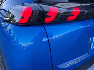 Peugeot 2008 BlueHDI 130 S&S EAT8 GT