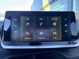 Peugeot 2008 BlueHDI 130 S&S EAT8 GT