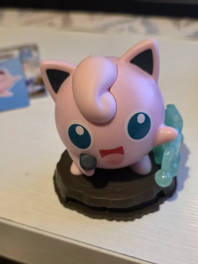 Figura Jigglypuff x Kinder