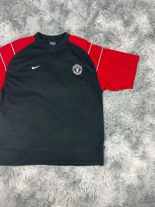 Camiseta Vintage Manchester United Nike Negra Roja