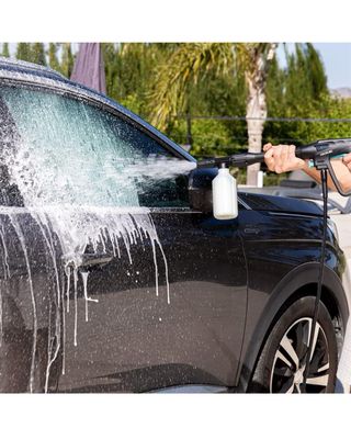 Hidrolimpiadora a presión con accesorios