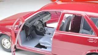 Fiat Tipo coche escala 1:24 Bburago made in Italy