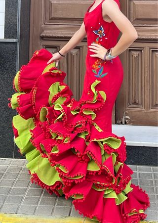 Traje de Flamenca Rojo bordado Talla 36