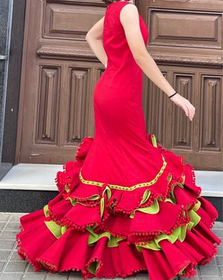 Traje de Flamenca Rojo bordado Talla 36