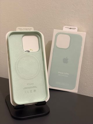 Cover iPhone 16 Pro Silicone MagSafe