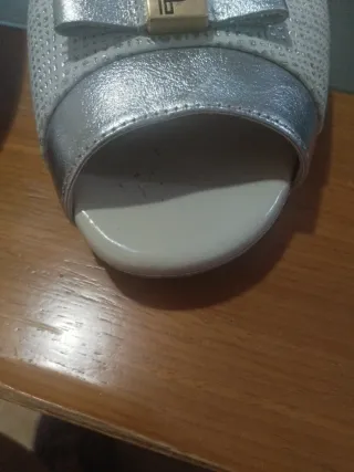 Zapatos Pitillos Blanco y Plateado Talla 41